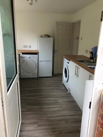 2 Bed Flat, Brendon Avenue, LU2 - Photo 4