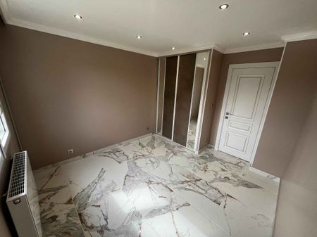 4 pièces - 61,54 m² - 2ème étage - Colocation autorisée - Photo 5