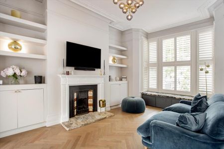 4 bedroom terraced house to rent - Photo 2