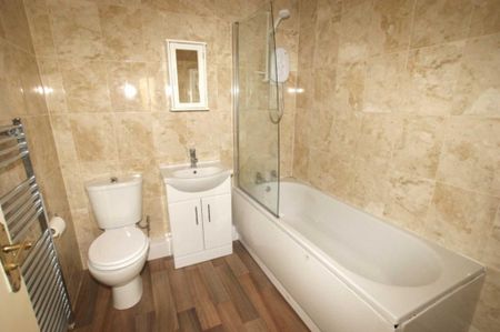 3 bedroom end of terrace house to rent - Photo 5