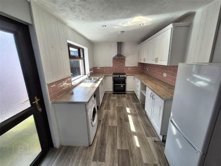 14 Connsbrook Park, Belfast, BT4 1NF - Photo 5