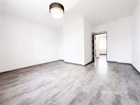 Světlý a prostorný byt 3+kk (72 m - Photo 2