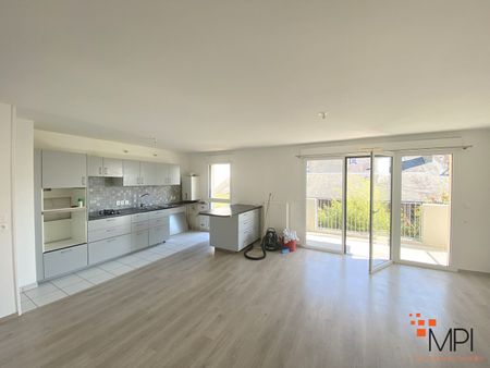 Location Appartement 4 pièces 81m² - Photo 5