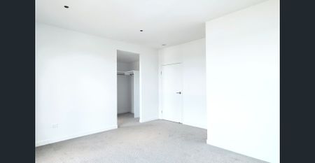 Brand New Four Bedrooms Three-Level Luxury Townhouse - Spacious, Stylish & Ready to Move in! - Photo 3