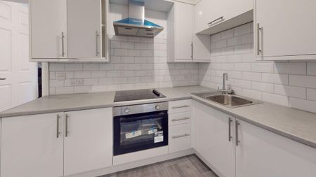 To Let: 2 Bedroom Flat Murray Street, Hartlepool, County Durham, TS26 8PF - Photo 2