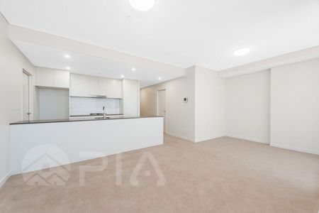 Modern 1 bedroom apartment close to amenities for lease - Photo 5