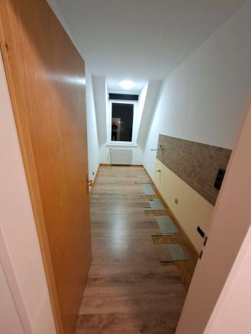 Helle 2 Zimmerwohnung, DG, 54 m², 400€ Kaltmiete + NK, Freiheitst - Photo 4
