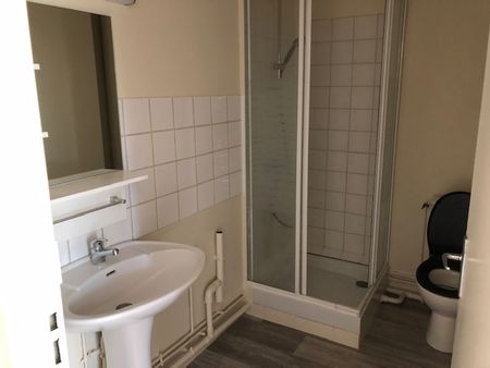Location Appartement 1 pièce 28m² - Photo 3