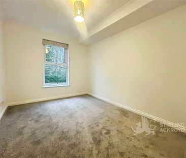 The Byfrons, Boundary Road, Farnborough, Hampshire, GU14 6SE - Photo 1