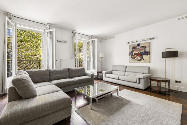 Location Appartement 6 pièces Meublé 165m² PARIS 8ème - Photo 1