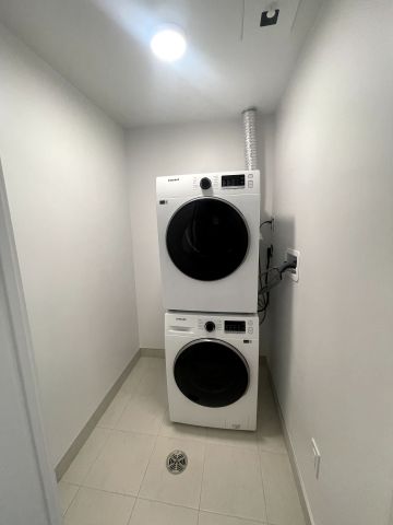 For Lease - 150 Logan Avenue Unit# 512, Toronto, Ontario - Photo 2