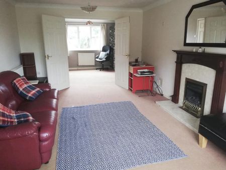 4 bedroom detached house to rent - Photo 5