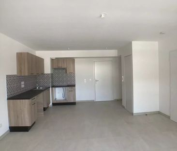 Location Appartement 2 pièces 44m² AURIOL 13390 - Photo 2