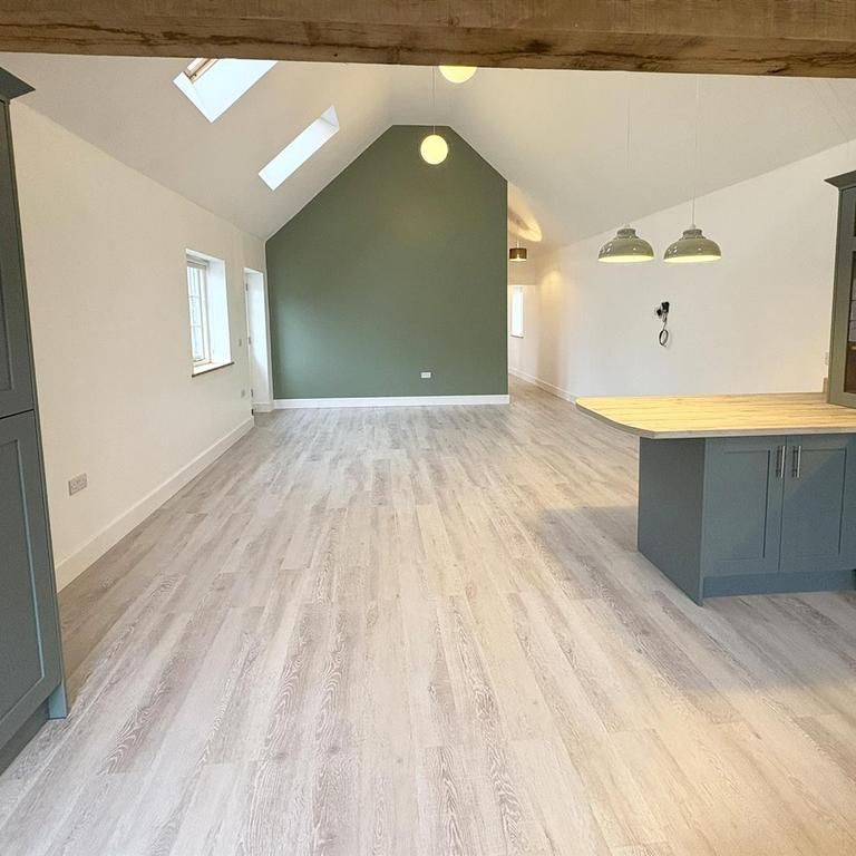 2 bedroom semi-detached bungalow to rent - Photo 1