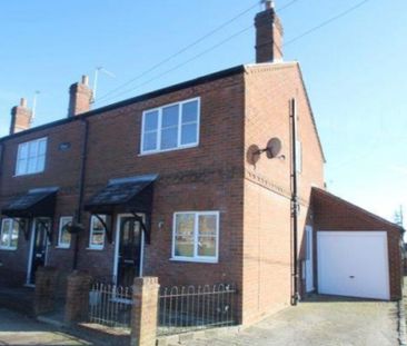 2 bed end of terrace house to rent in The Common, High Wycombe, HP14 - Photo 4