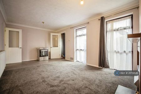 3 bedroom detached house to rent - Photo 2