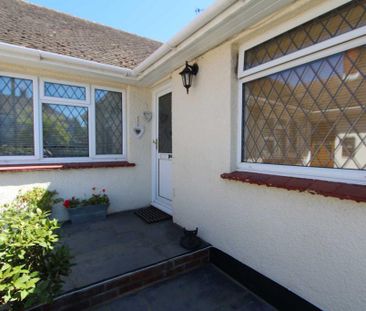 2 bedroom semi-detached bungalow to rent - Photo 6