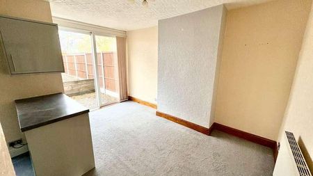 The Broadway, West Bromwich, B71 - Photo 3