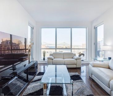 1025 Rue de la Commune E., Montréal (Ville-Marie), QC H2L - Photo 2