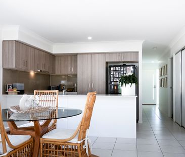 Style, Comfort & Practicality - Photo 3