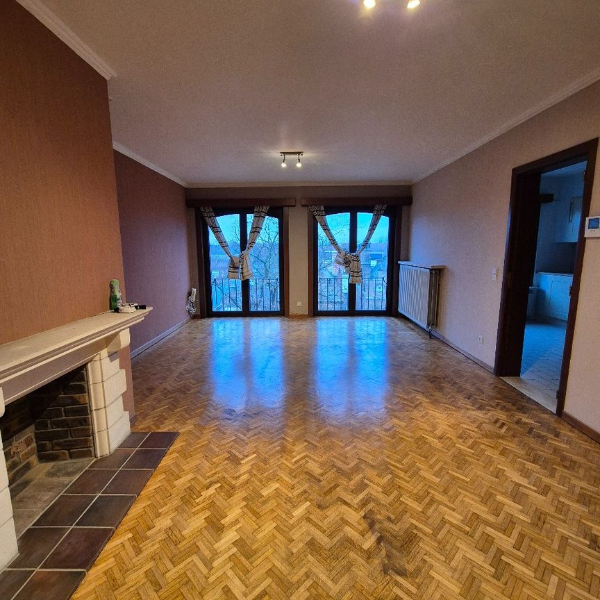 Appartement met 3 slaapkamers in centrum Ieper - Photo 1