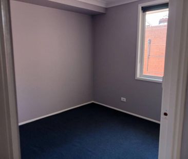 4 Bedroom ensuite bathroom garage - Photo 2