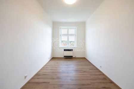 Nové 2+kk po kompletní rekonstrukci k pronájmu - Photo 3