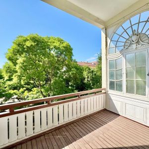 ERSTBEZUG NACH SANIERUNG | TOPLAGE NÄHE THERESIANUM | EXKLUSIVE, KLIMATISIERTE 3 ZIMMER | GARTENSEITIGER BALKON | U-BAHN-NÄHE - Photo 2