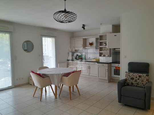 Appartement T2 Meuble - 56.30m² - Centre-ville De Carquefou - Photo 1