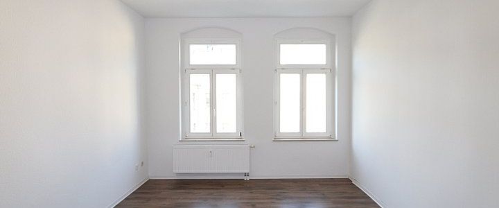 SÜDBALKON - AUFZUG - WANNE - Foto 1