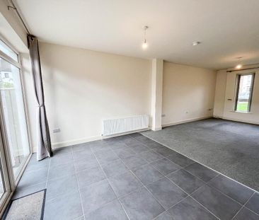 16 Alder Way, Lisburn, BT28 2SX - Photo 2