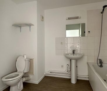 F2 40m² Balcon - Parking LILLE FBG DE BETHUNE - Photo 1