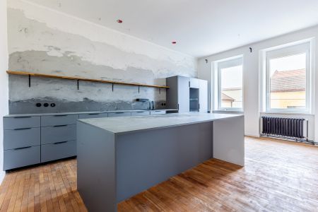 Pronájem bytu 2+1 83 m² - Fotografie 4