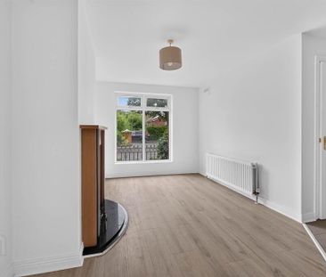 2B Lyme Grove Mews, Dunmurry, Belfast, BT17 9BU - Photo 2
