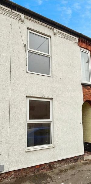 3 bedroom terraced house to rent - Photo 1