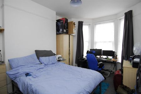 4 bedroom house to rent - Photo 3