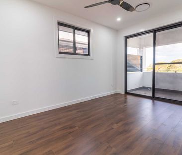 Brand New Modern Contemporary Family Home!!! - Photo 3