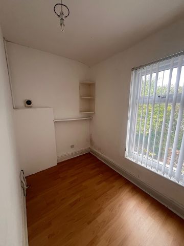 3 Bed Terraced House, Wellbrow Road, L4 - Photo 4