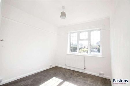 Eastdean Avenue, Epsom, Surrey, KT18 - Photo 5