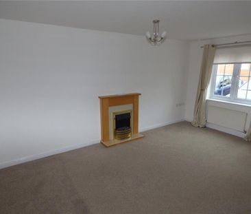 3 bedroom semi-detached house to rent - Photo 2