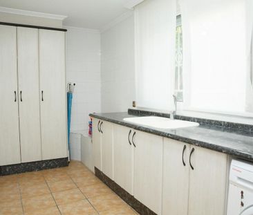 Luxury Villa for rent in Chiva, Spain - Photo 5