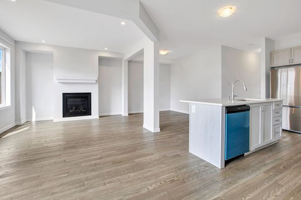 For Lease - 1013 Parabolica Way, Kanata, Ontario - Photo 1