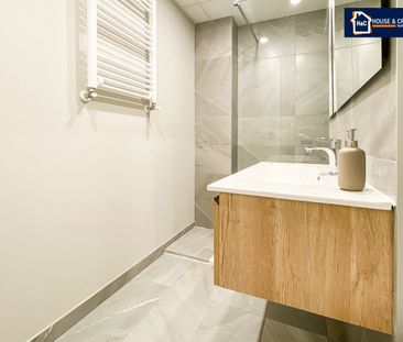 Apartamento de alquiler en Plaza de la Iglesia, Centro Urbano - Photo 5