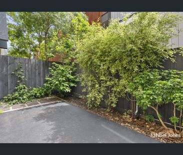 PERFECT LOCATION WITH LOW MAINTENANCE LIVING - Photo 4