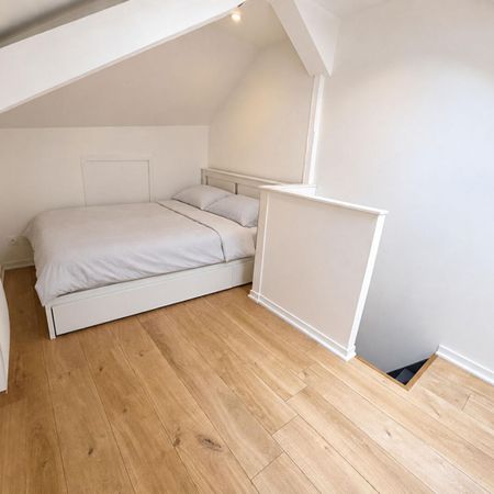 A LOUER : T1 à LILLE • Rue Léon Gambetta - WAZEMMES • 656 € - Photo 3