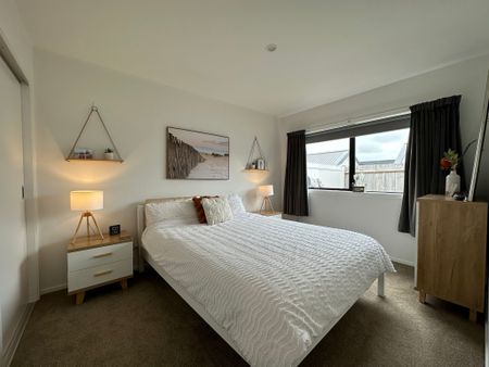 RARE IN RIVERHEAD - Photo 3