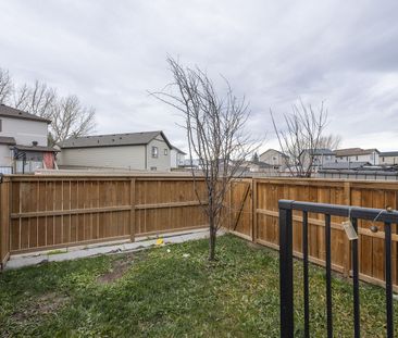 7451 Falconridge Boulevard Northeast, Calgary - Photo 2