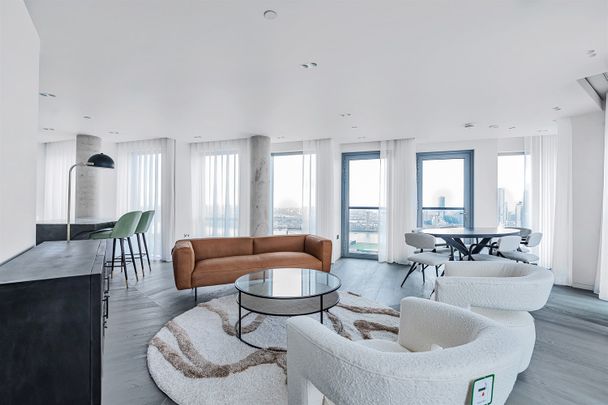 Available from Now - 3 Bed Apartment, Furnished - Photo 1