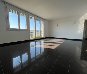 Location Appartement 4 pièces 77m² CALUIRE ET CUIRE 69300 - Photo 1