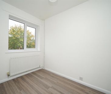 2 bedroom maisonette to rent - Photo 5